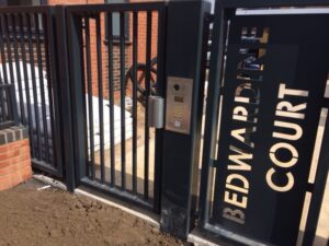 Custom Metal Gates by Rank Engineering